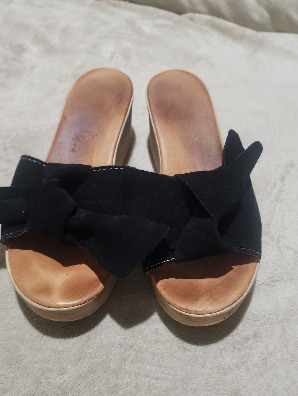 Black Bow Cork Wedge Slide Sandals - Women - Picture 4 of 9